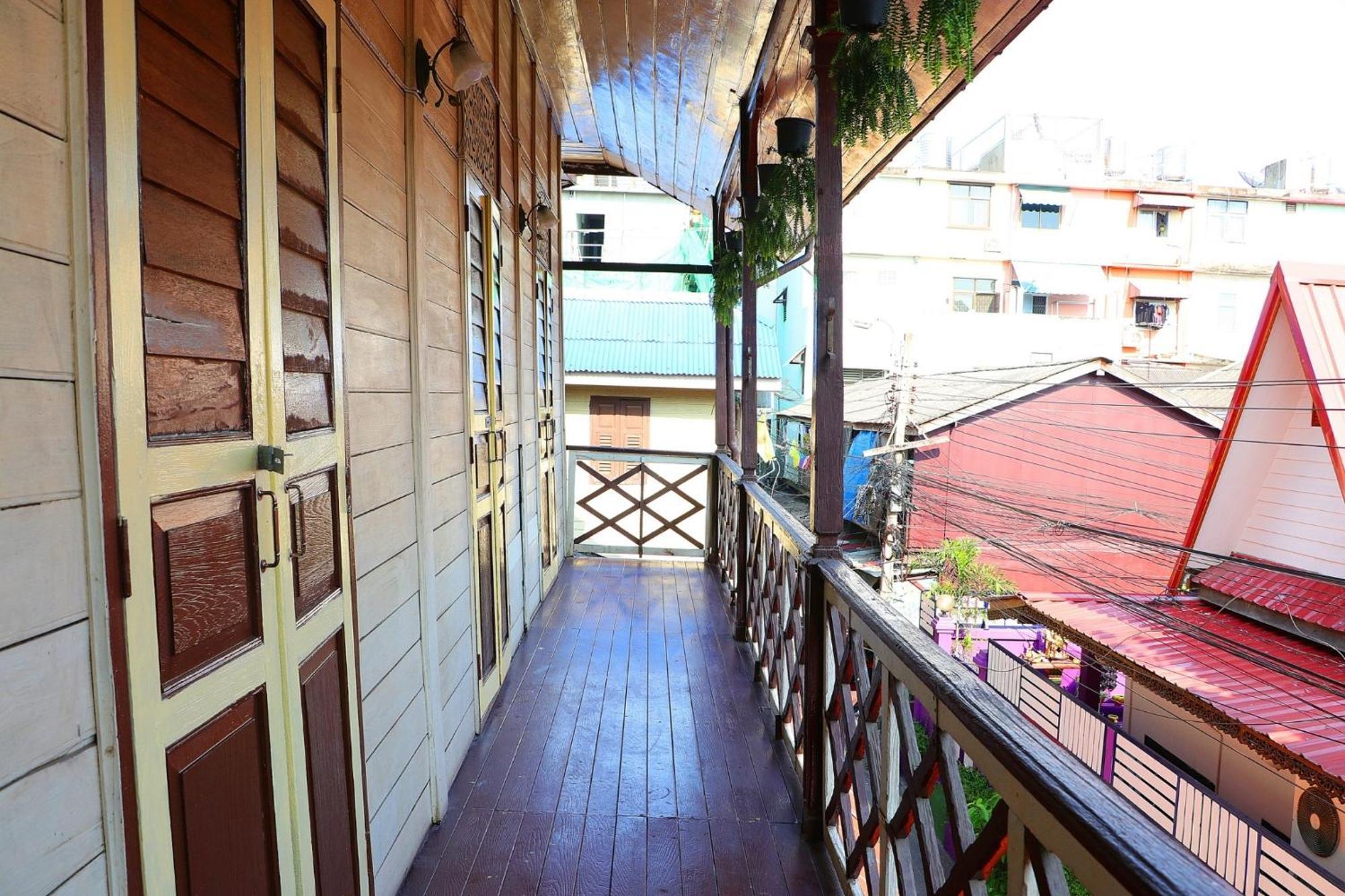 Baankhon Private Room In Thai House Check In By Yourself Code Inbox Adult Only Bangkok Pokoj fotografie